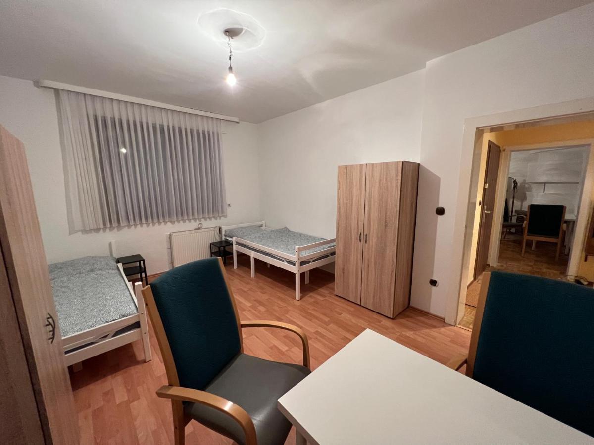 Duisburg Feelhome, Flughafen Nah,3-Schlafzimmer, Dusche Ebenerdig, Zentral, Wifi, Ground Floor Dış mekan fotoğraf